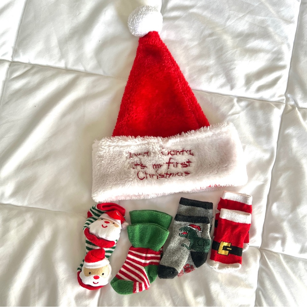 🎅🏻 Baby 1st Christmas Santa Hat & 4Pair Holiday Infant Socks by St Nick’s Choice